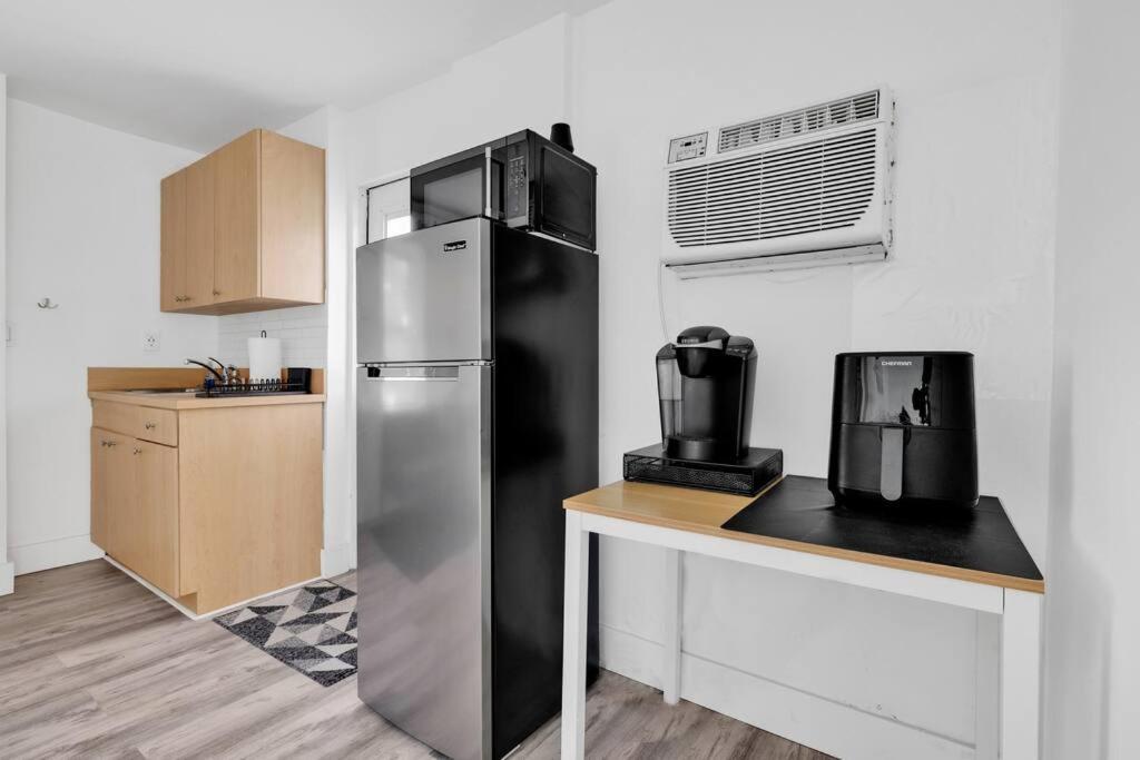 Sunny - Pool - Bbq - Centrally Located * Miami